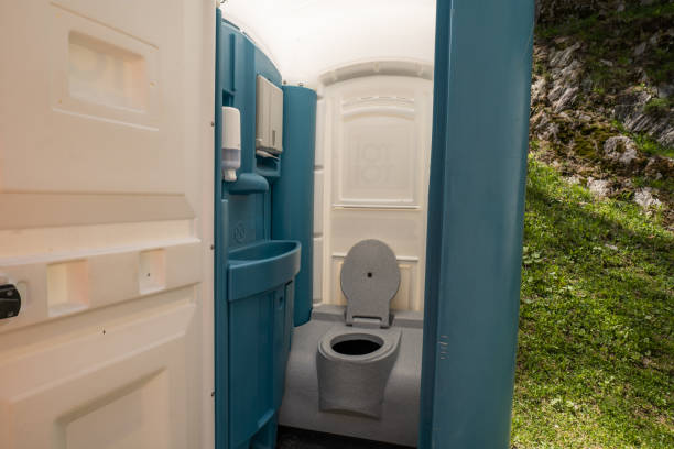 Best Porta potty delivery and setup  in Great Bend, NY